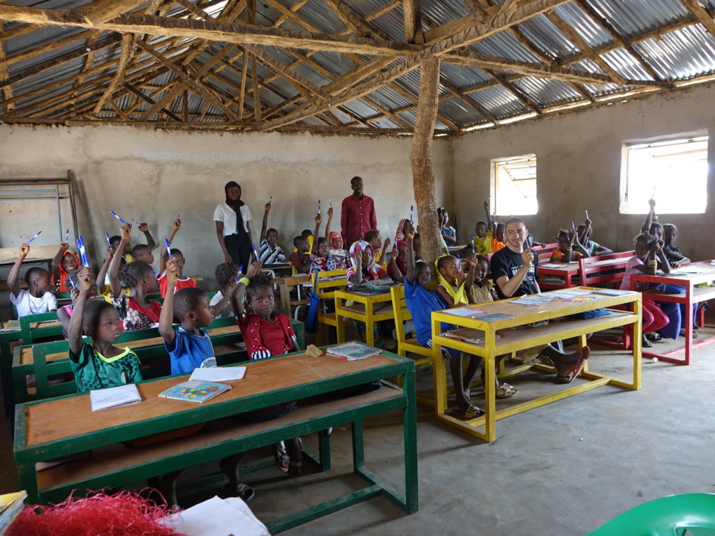 Fasi di produzione artigianale banchi - Senegal
